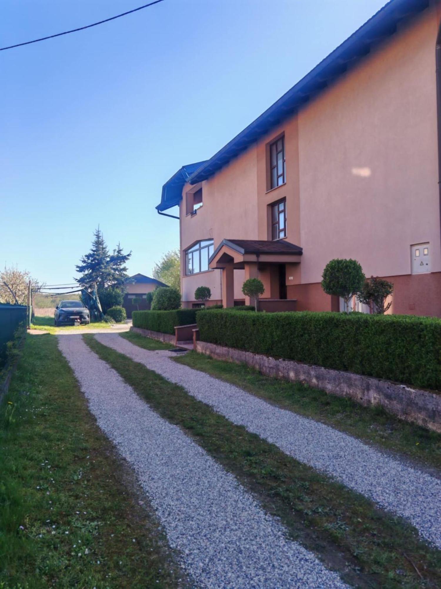 Apartman Kristian Zagreb Airport Velika Gorica Zewnętrze zdjęcie